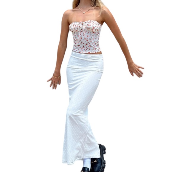 Princess Polly Bryleigh floral mesh maxi skirt w/ lace trim - Picture 5 of 5